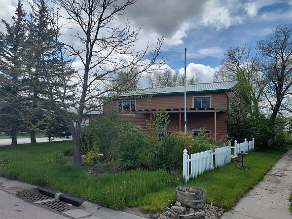 2nd image of 326 Willow Creek Dr