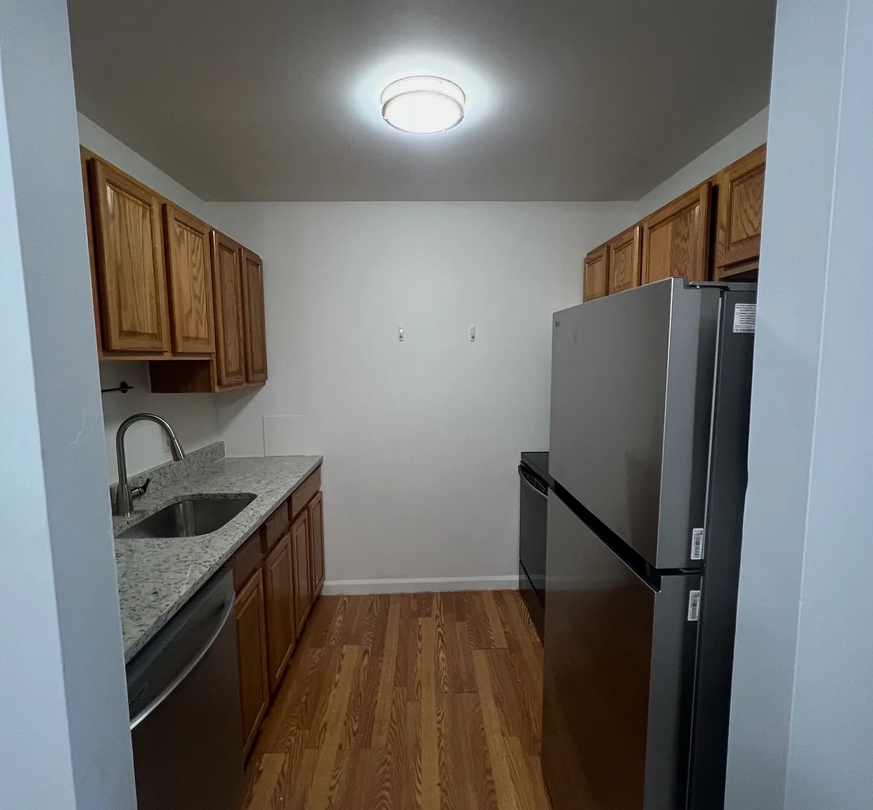 59 Glade St — Photo 3
