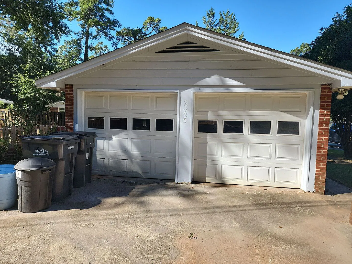 Spacious home located just off Washington Rd close to the National! — Photo 3