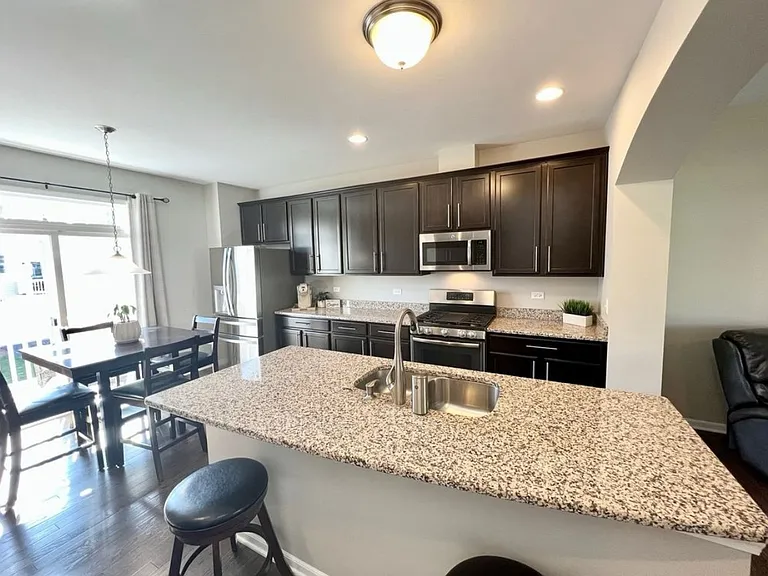 340 Sype Dr — Photo 5