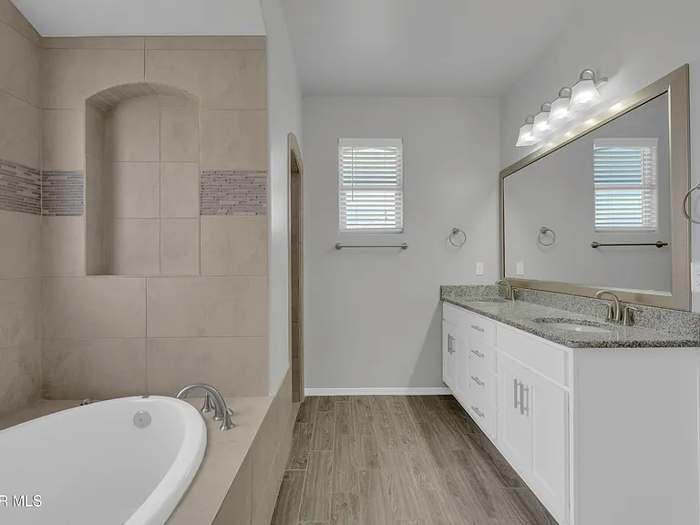 7846 Enchanted Ridge Dr — Photo 27