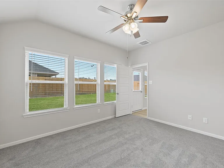 10107 Gold Finch Run — Photo 17