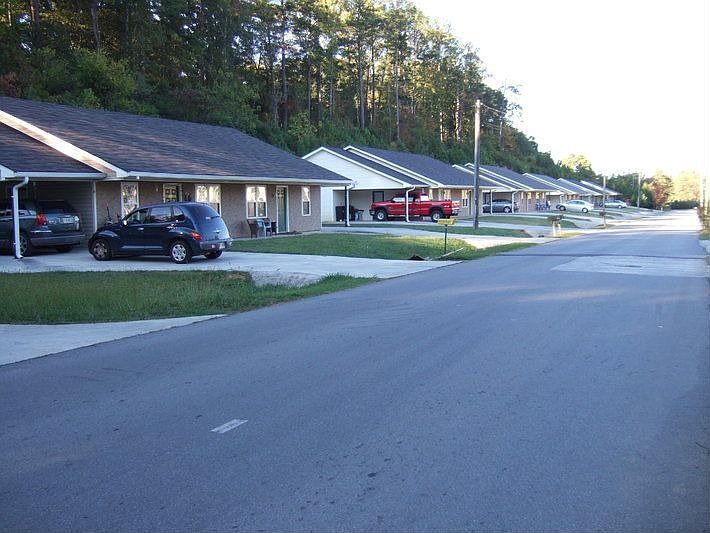 2nd image of 104 Dodd Blvd