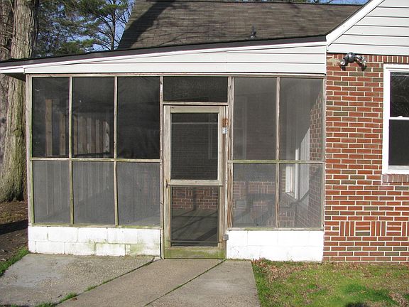 5th image of 7936 Bison Ave