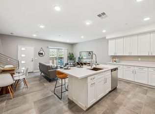 KSB - Santa Fe Townhomes, Vista, CA 92084