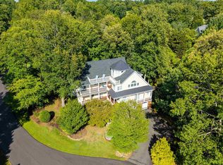 3161 Prestwick Pl, Keswick, VA 22947