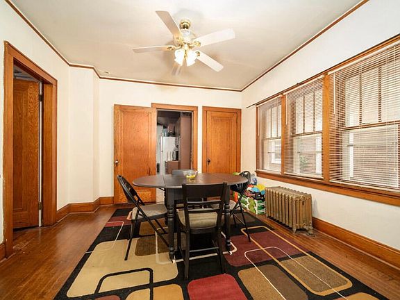 3rd image of 3046 N Oakland Ave #3