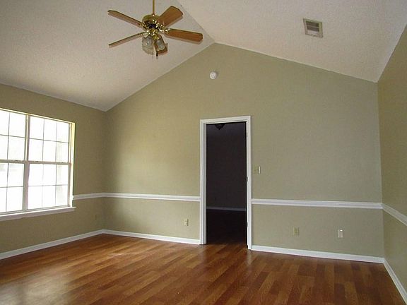 3rd image of 161 Big Oak Dr