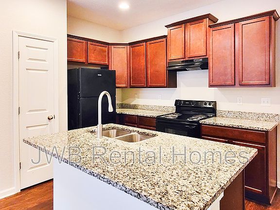 2nd image of 3313 Post St