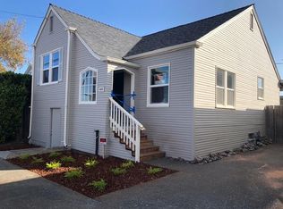 2749 E St, Eureka, CA 95501