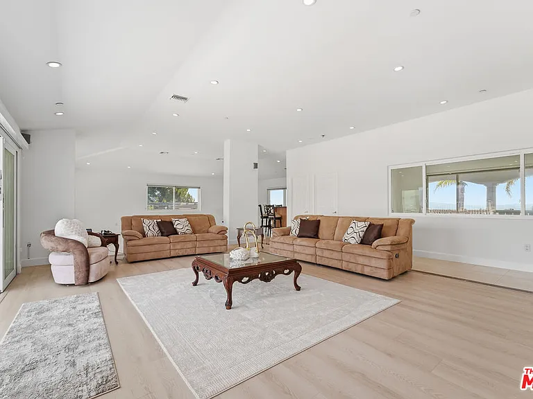 12570 Bull Canyon Rd — Photo 10