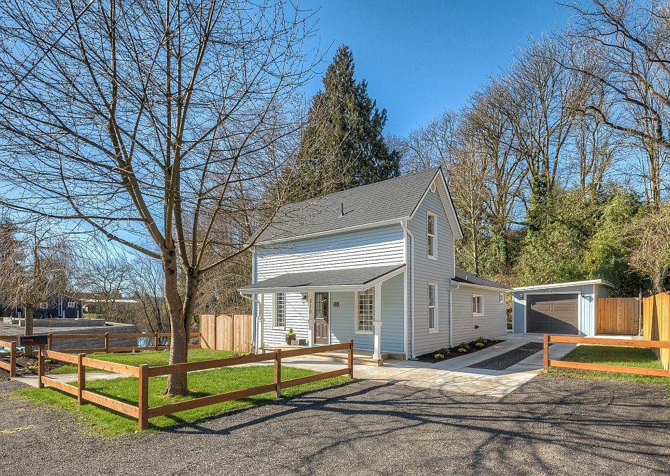 1st image of 310 Cedar Ave