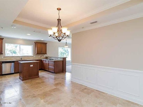 5th image of 120 Bay St Unit 101
