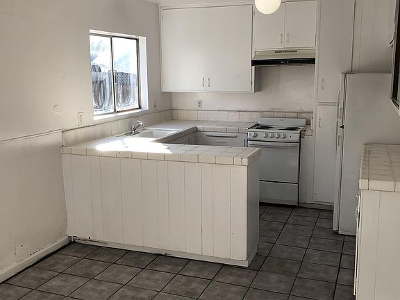 2nd image of 3860 35th St APT B