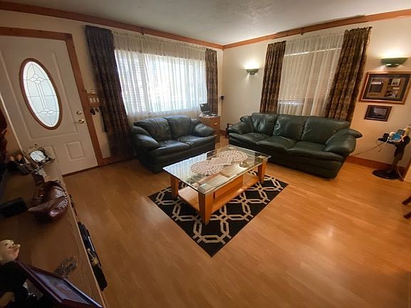 4th image of 36575 N Edgewood Dr
