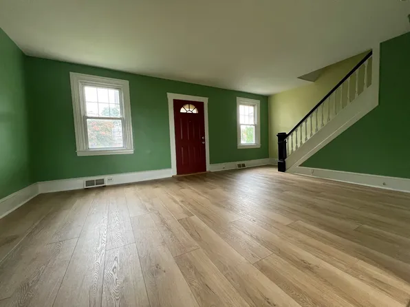 1410 Wood St, Bethlehem, PA 18017