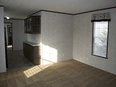 2nd image of 1286 Mary Dr