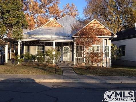 1st image of 404 Calhoun St