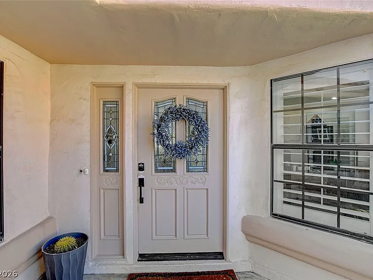 5429 Painted Sunrise Dr — Photo 6