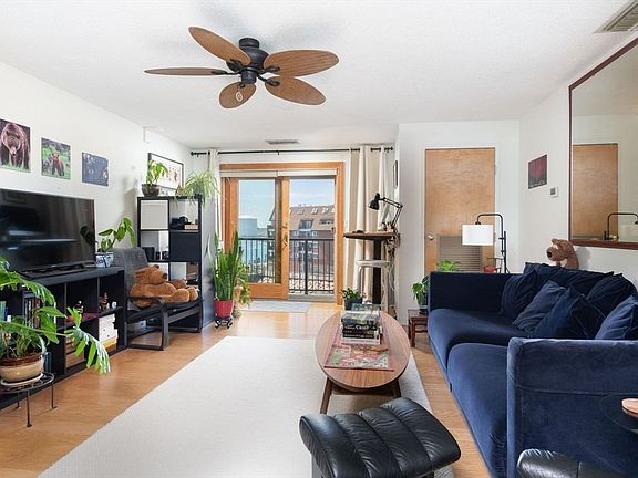2nd image of 150 Lynnway APT 403