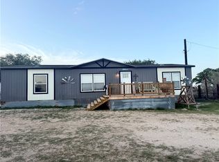 490 Hernandez Rd, Poteet, TX 78065