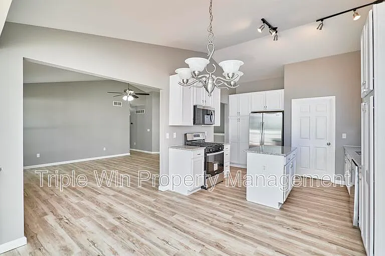 4927 Triple Tree Ct — Photo 20