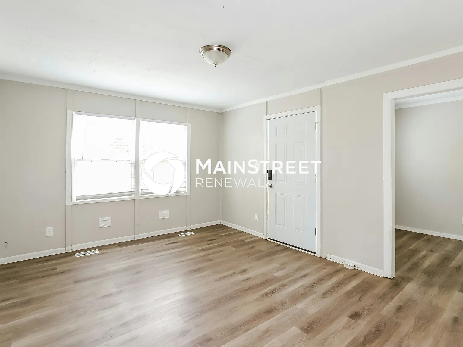 4411 N Charlotte Street — Photo 2