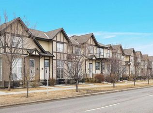 96 W Cranarch Rd SE, Calgary, AB T3M0S8