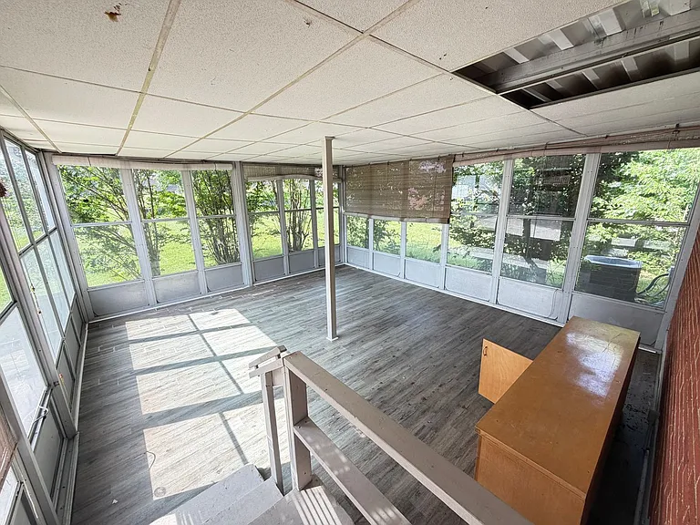 2208 Stephan Ln — Photo 28