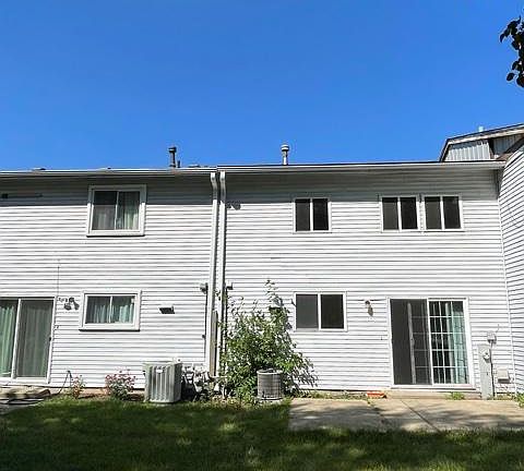2nd image of 226 Karen Cir