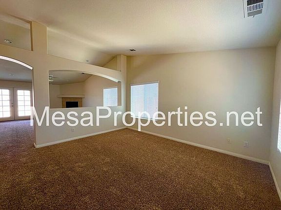 4th image of 15988 Elkins St