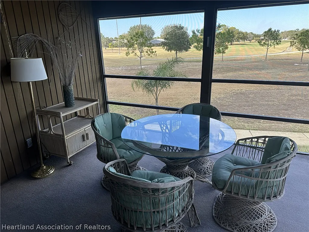 2 bed, 2.0 bath, 952 sqft, $1,800 — Photo 4