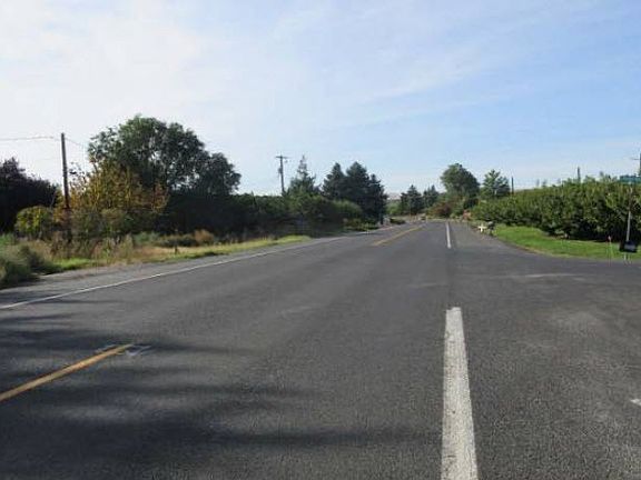5th image of 1930 Yakima Valley Hwy