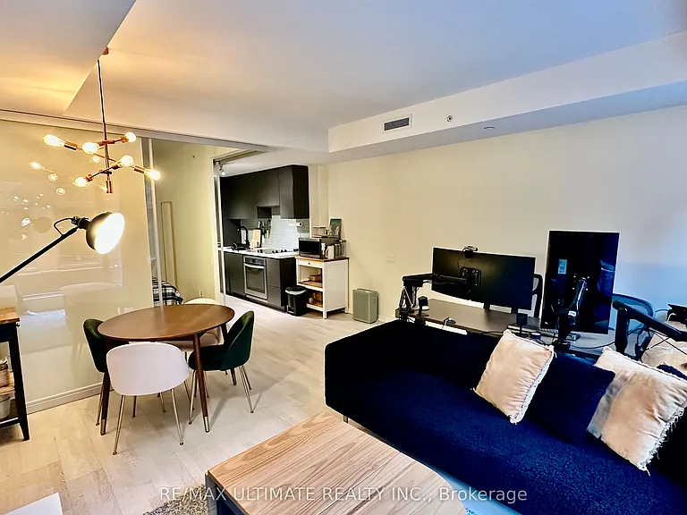60 Colborne St #217 — Photo 4