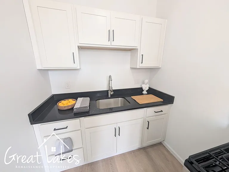 3525 Cass Ave #401 — Photo 8