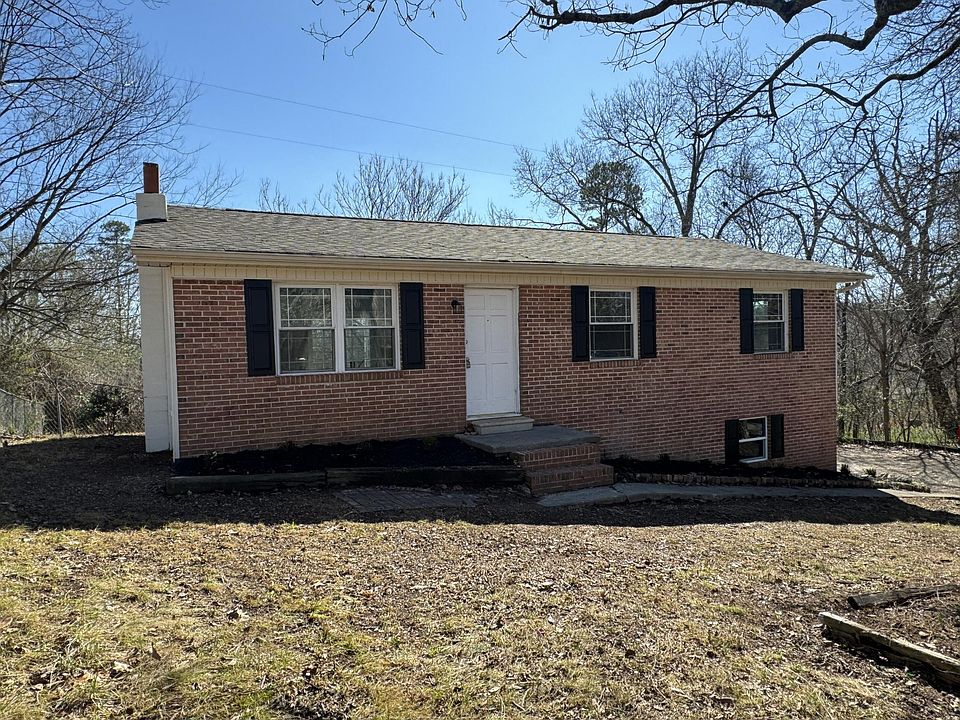 1st image of 2020 Rolling Brook Dr NE