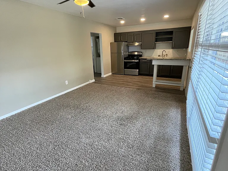 4312 N 12th St #2 — Photo 8
