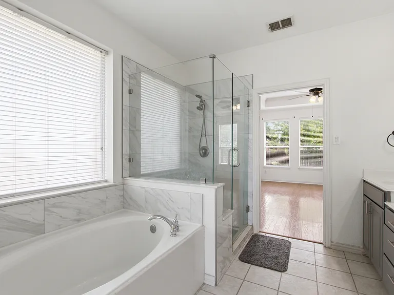 7852 Rainbow Falls Dr — Photo 22