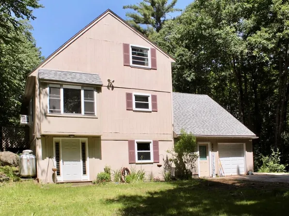 684 Longshores Drive, Barrington, NH 03825