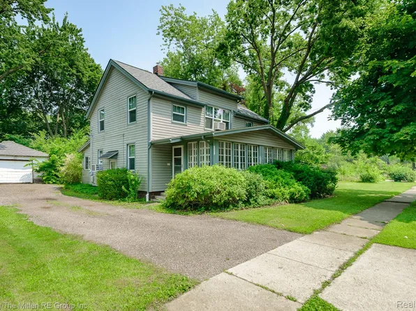 133 Angola St, Belleville, MI 48111