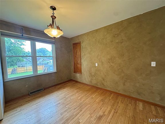 5th image of 2316 Orr Rd