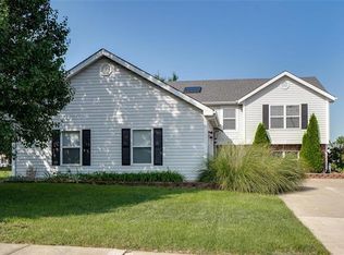 1503 Bridlespur Dr, Wentzville, MO