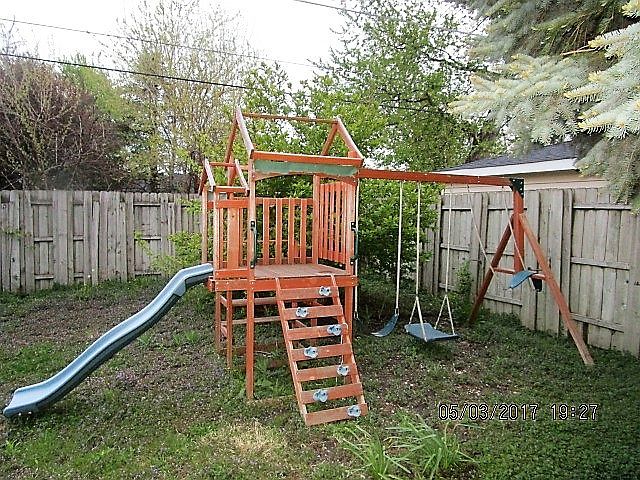 2nd image of 10050 S Melvina Ave