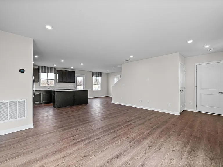 1139 Lisenbee Way — Photo 10