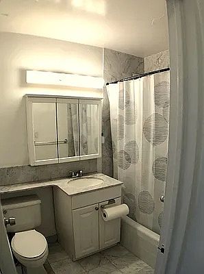 5th image of 159 W 53rd St APT 34D