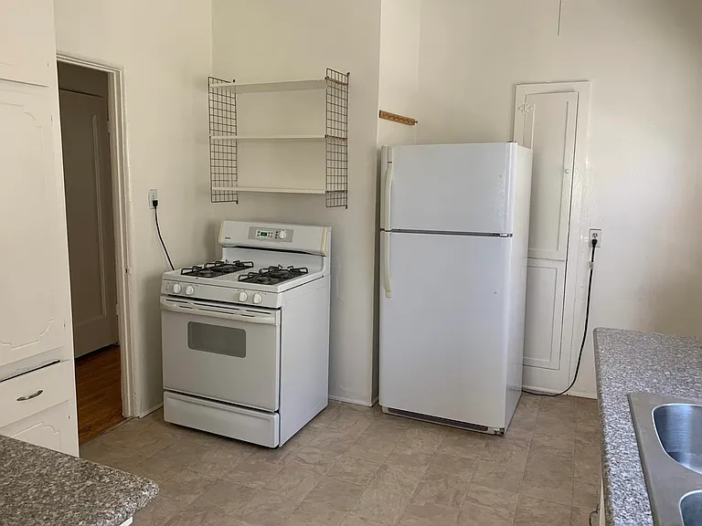 418 N Gardner St #418 — Photo 7