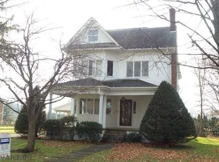 404 Maple Ave, Bellwood, PA 16617