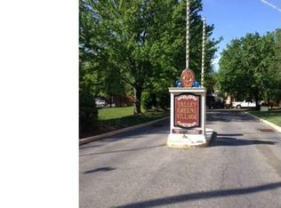 120 Valley Greene Cir, Wyomissing, PA 19610