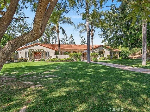 2nd image of 1353 Rimroad