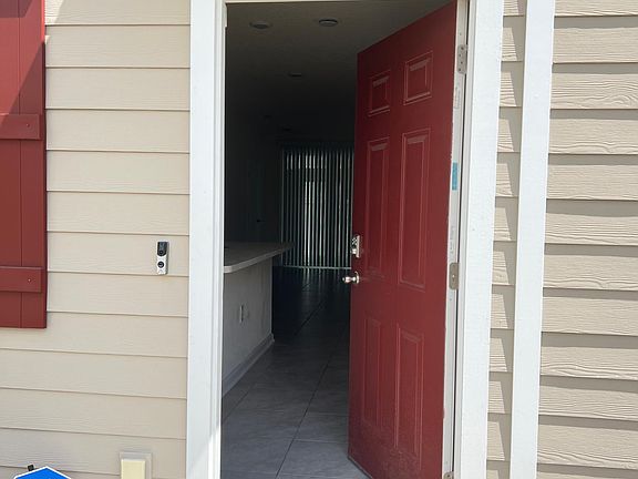 2nd image of 835 Centennial St